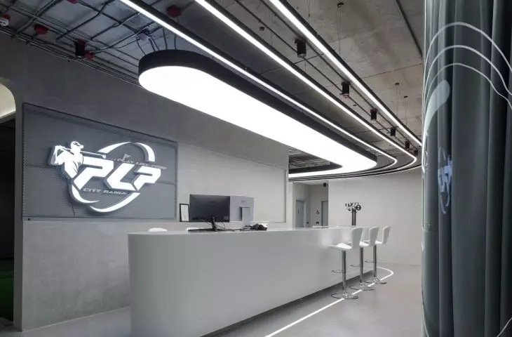 Kryty obiekt golfowy PLP City Range w Bangkoku