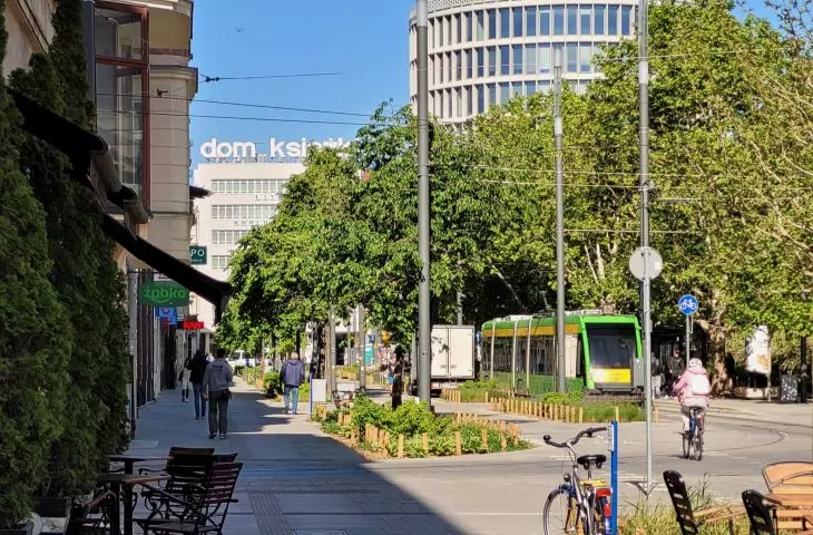 Dom Książki w Poznaniu, ul. Gwarna