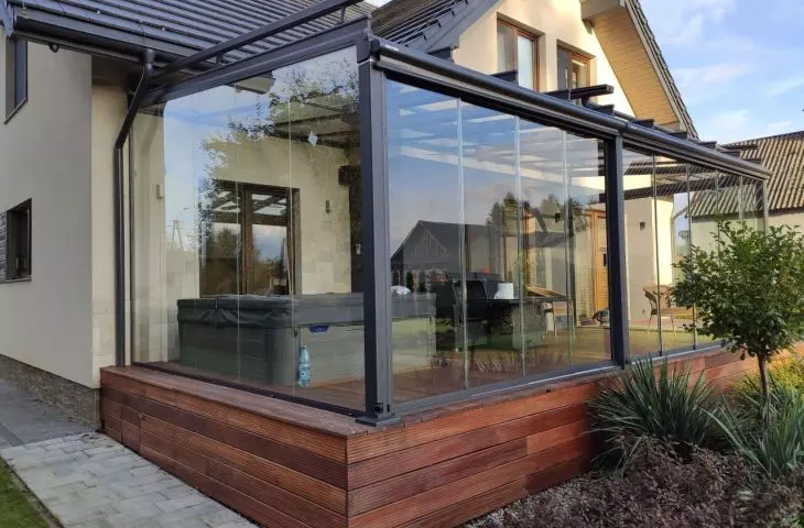 For those who appreciate year-round contact with greenery, conservatories are a great solution