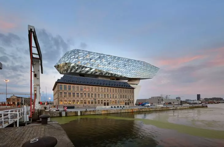 Port House w Antwerpii