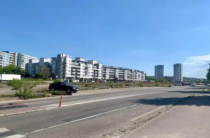 The area after the former airport. In the background - two towers already erected by Spravia company.