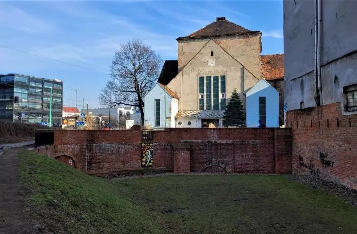 Former synagogue in Poznan at Wroniecka and Stawna Streets, as of 2023  