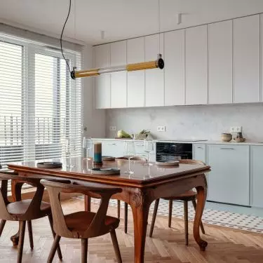 Family table with history as the heart of the interior - the starting point of the whole project