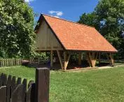 Barn - play center
