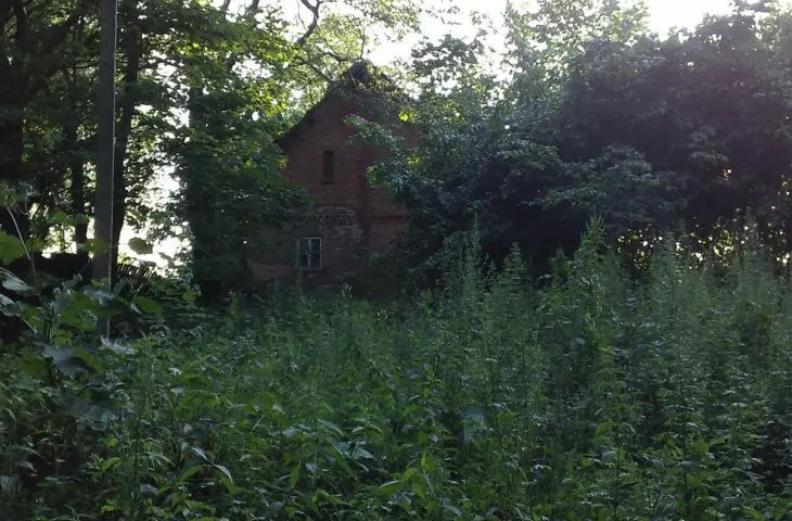 House before renovation