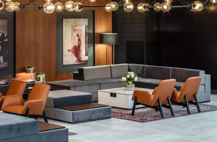 lobby hotelowe