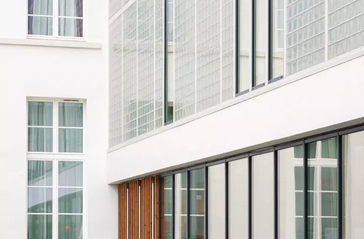 Revitalization of the post office in French Brest