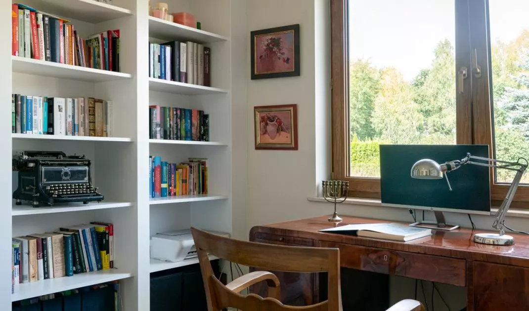 Cabinet with artdeco desk
