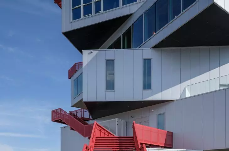 Portlantis tourism and exhibition center in Rotterdam