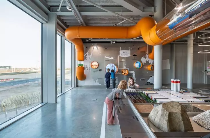 Portlantis tourism and exhibition center in Rotterdam