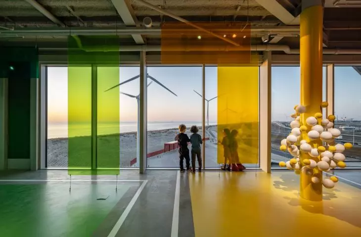 Portlantis tourism and exhibition center in Rotterdam