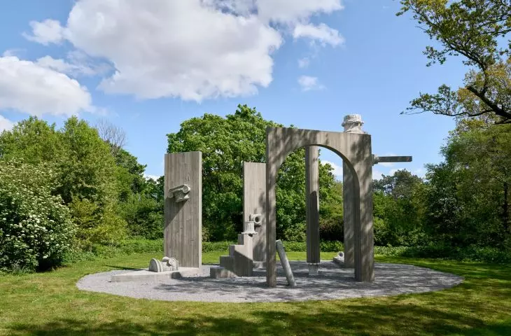 Muzeum, praca Moniki Sosnowskiej w Djurgården w Sztokholmie