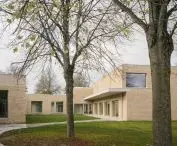 The architects' assumption was that the buildings would provide a backdrop for the greenery