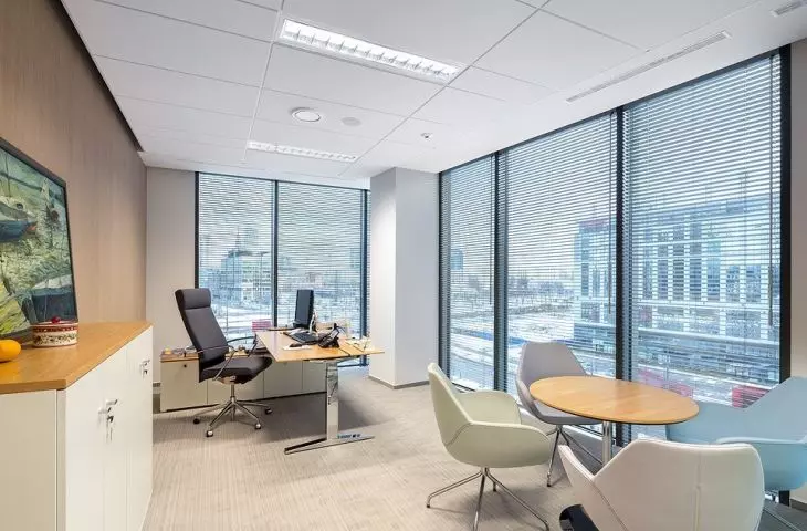 White ceilings from the Adagio series effectively illuminate interiors