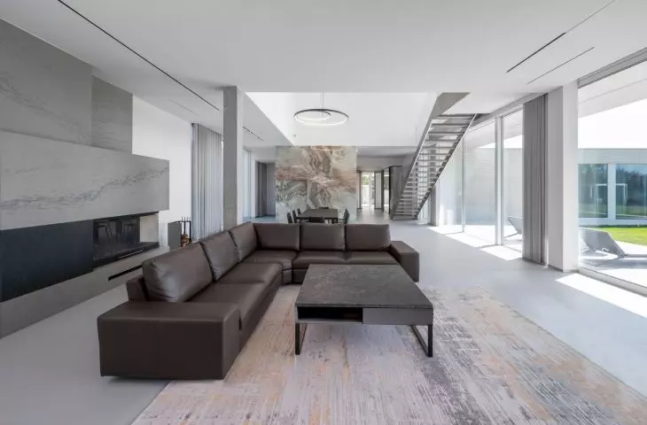 RD40 single-family residential building near Warsaw