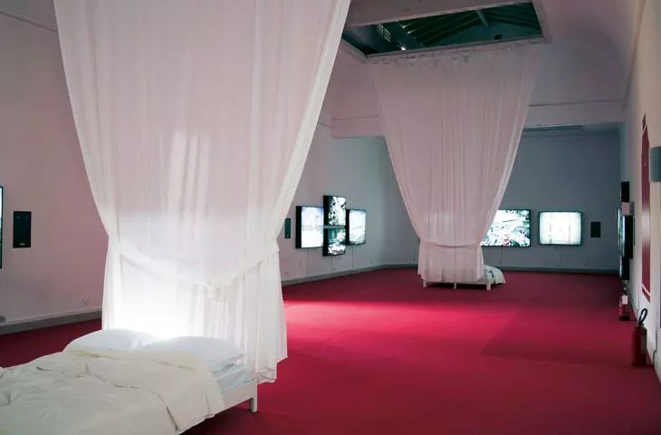 Złoty Lew 2008: „Hotel Polonia. Budynków życie po życiu”
