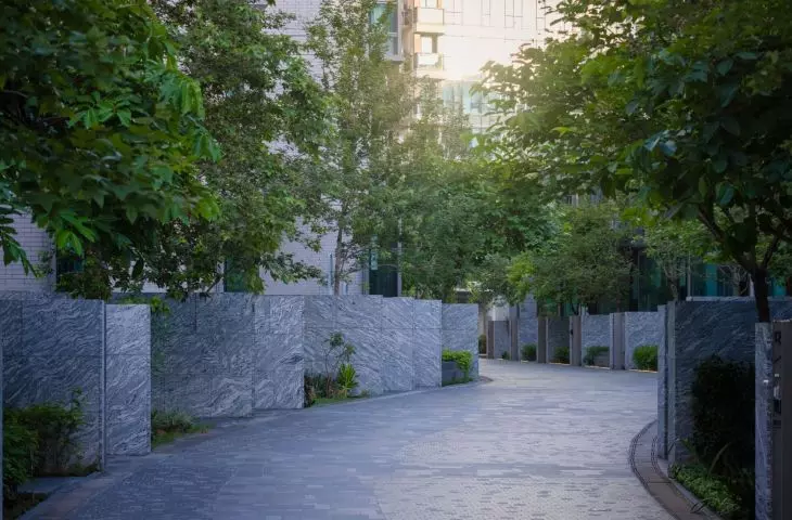 Le Pont condominium development in Bangkok