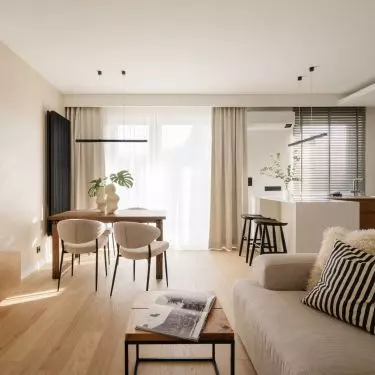 80-square-meter apartment for a couple in Warsaw's Siekierki district