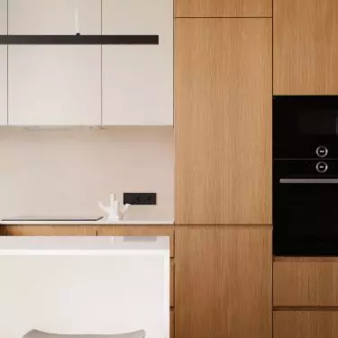 80-square-meter apartment for a couple in Warsaw's Siekierki district
