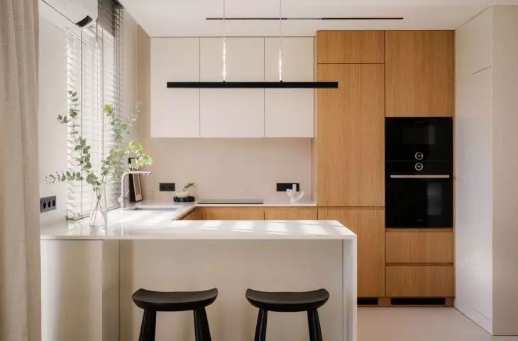 80-square-meter apartment for a couple in Warsaw's Siekierki district