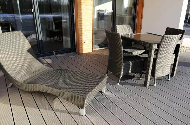 Terrace made of Gardin Plus composite boards on aluminum joists