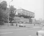 Uniwersus building during construction