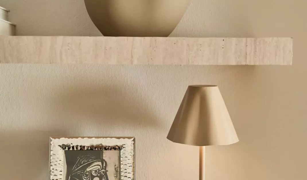 Rotation of decorations are microgestures that change the atmosphere of the living room