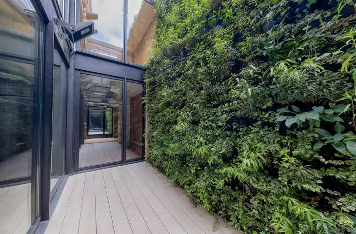 Empire House, green walls