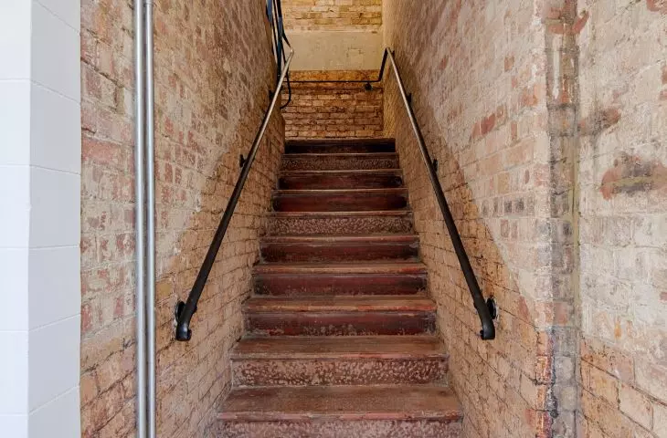 Empire House, brick walls
