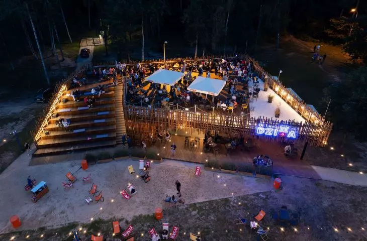 Pawilon „Dzika” nad Jeziorem Paprocańskim
