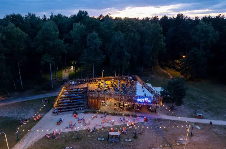 Pawilon „Dzika” nad Jeziorem Paprocańskim
