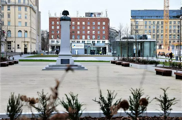 parking podziemny na Placu Powstańców Warszawy