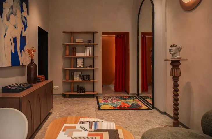 the second room, in the background the modular bookcase Vazoo designed by Marcin Laskowski