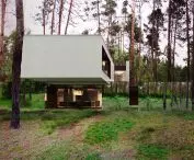 RE: MIRROR HOUSE