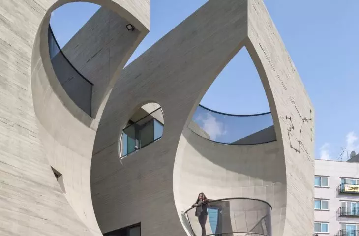 Two Moon project by Moon Hoon in South Korea