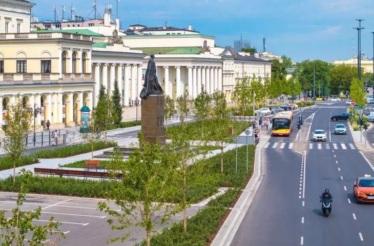Plac Bankowy w Warszawie po zmianach