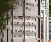 detale przestrzeni z kontenerów