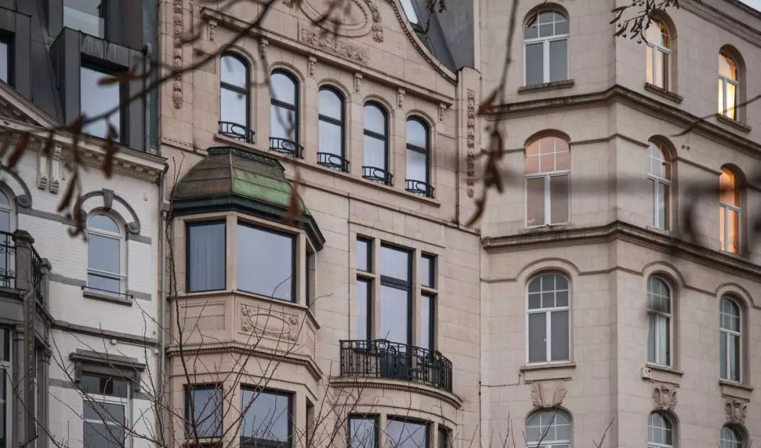 Młodzi właściciele apartamentu wybrali to miejsce z przekonania, że dobra architektura miasta zaczyna się od dobrze zaprojektowanej przestrzeni prywatnej