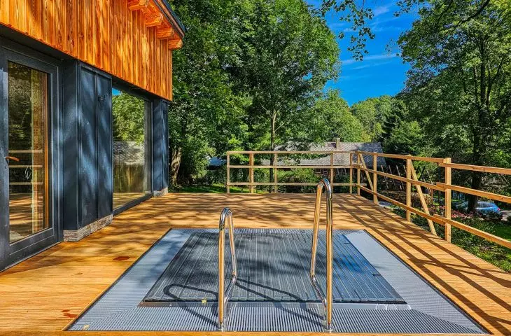 Swimming pool as a work of spatial art