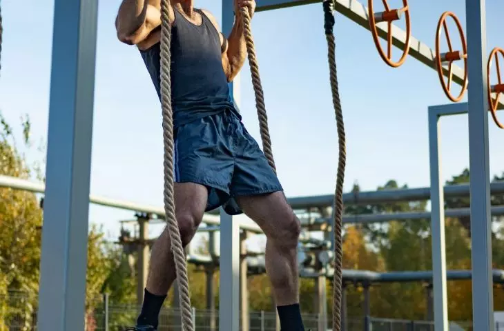 Trainer outdoor gyms and street workout equipment