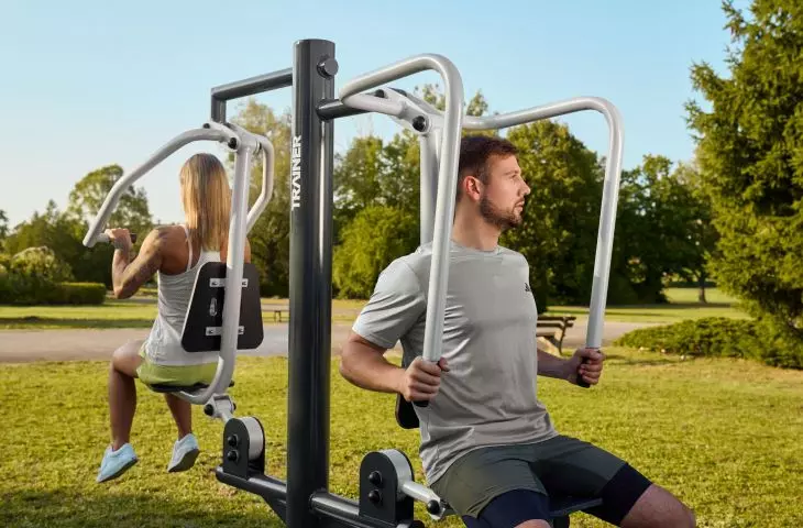 Siłownie zewnętrzne i strefy street workout od Trainer