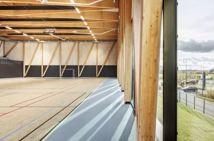 Kompleks Sportowy im. Nikoly Karabatica w Mennecy, Francja