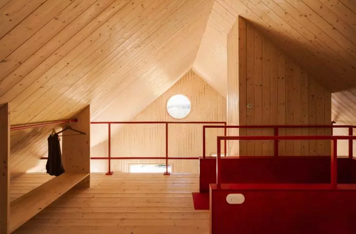 red accents on the mezzanine