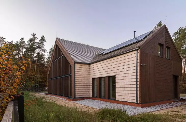 Centrum Promocji Drewna, kontrastowa elewacja