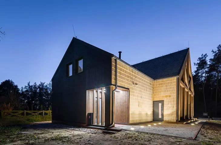 Wood Promotion Center, shingle facade