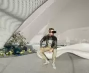 VR
