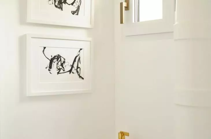 Paris apartment of interior designer Natalia Vronskaya