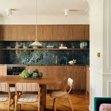 Paris apartment of interior designer Natalia Vronskaya