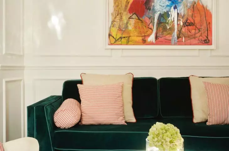 Paris apartment of interior designer Natalia Vronskaya