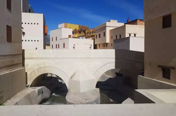 Rewitalizacja placu Lalla Yeddouna w Fezie